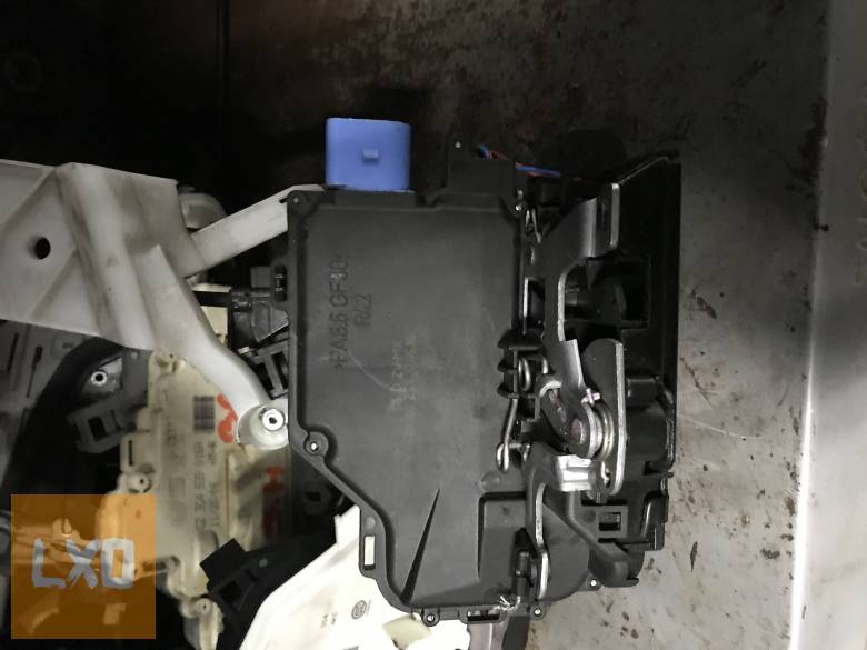 SKODA OCTAVIA II / jobb hátsó ajtózár apróhirdetés