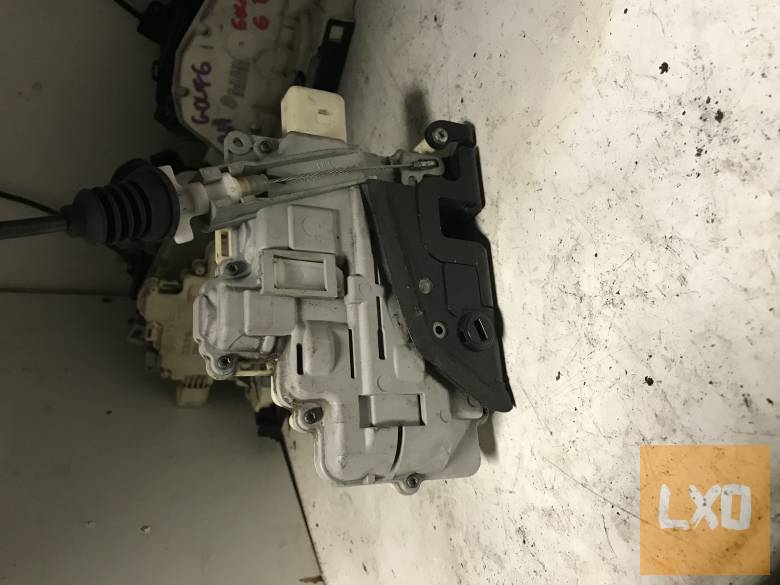 VW PASSAT B6 / bal hátsó ajzózár 3C4 839 015 A apróhirdetés