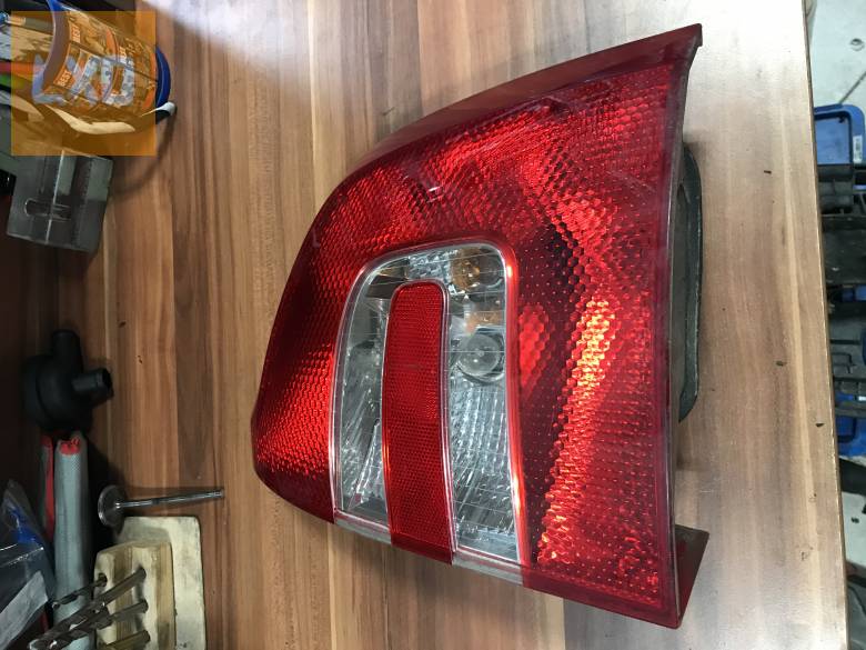 SKODA OCTAVIA II KOMBI - JOBB hátsó  lámpa apróhirdetés