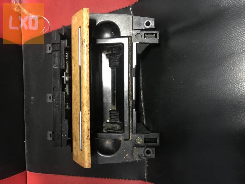 AUDI A4 B7  - hamutartó apróhirdetés