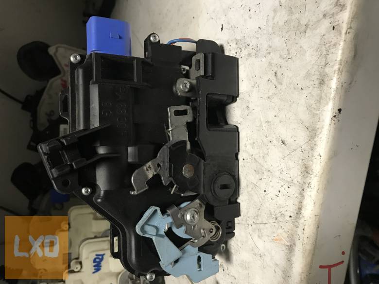 SKODA OCTAVIA II - bal hátsó zár 7L0 839 015 D apróhirdetés