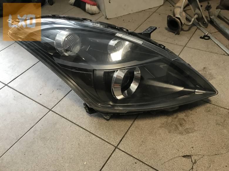 SUZUKI SWIFT VI -  jobb első XENON fényszóró  (javított) apróhirdetés
