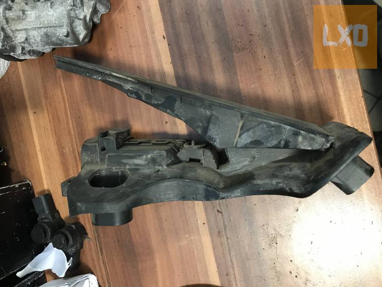 SKODA OCTAVIA II 1,6 FSI BLF - gázpedál 1K1 721 503 L apróhirdetés