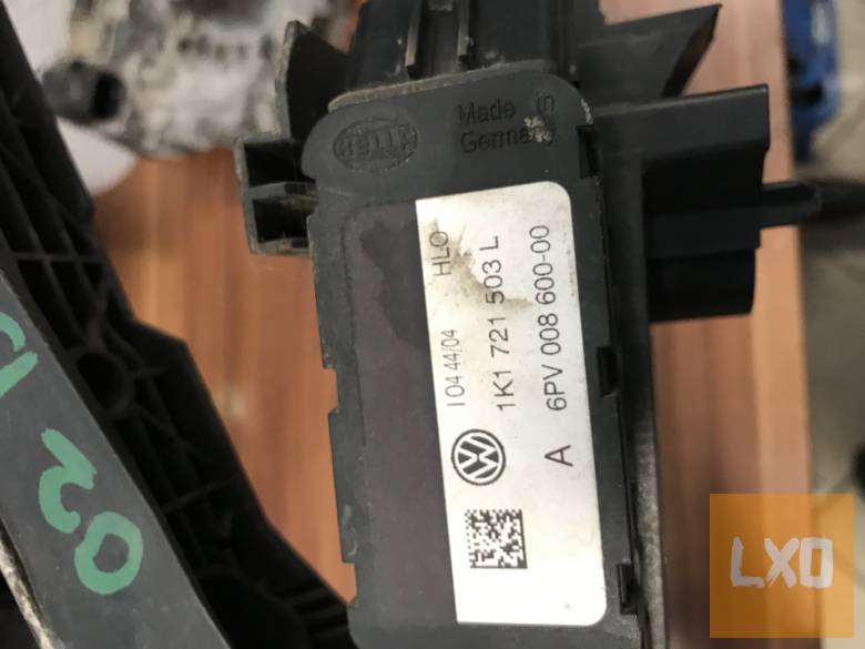 SKODA OCTAVIA II 1,6 FSI BLF - gázpedál 1K1 721 503 L apróhirdetés