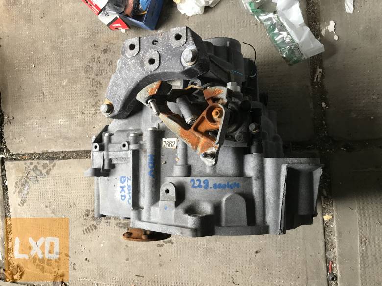 SKODA OCTAVIA II 2,0 PD BKD -( manuál 6) HDV / VÁLTÓ apróhirdetés