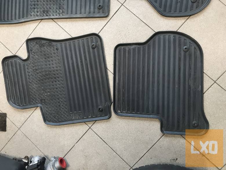 SKODA OCTAVIA II - gyári gumiszőnyeg szett apróhirdetés
