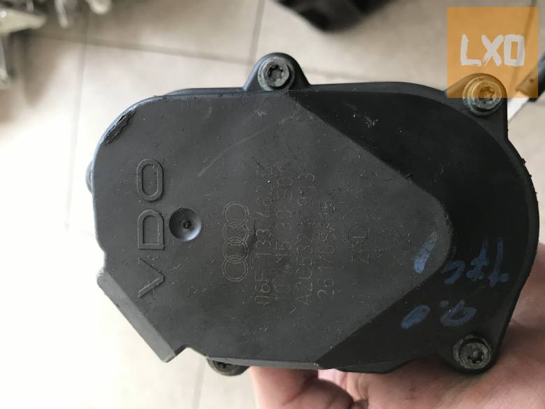 VW GOLF V 2,0 TFSI - szívósor állító motor 06F 133 482 D apróhirdetés