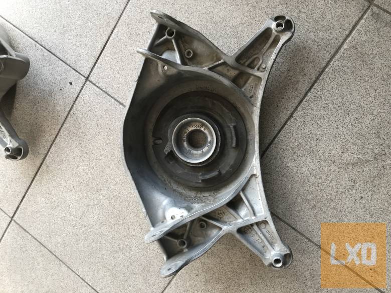 AUDI A4 B8 / jobb első rugótányér 8K0 412 384 F apróhirdetés