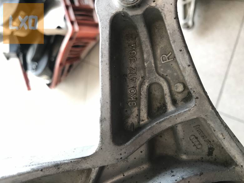 AUDI A4 B8 / jobb első rugótányér 8K0 412 384 F apróhirdetés