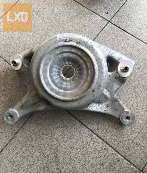 AUDI A4 B8 - jobb első rugótányér 8K0 412 384 F apróhirdetés