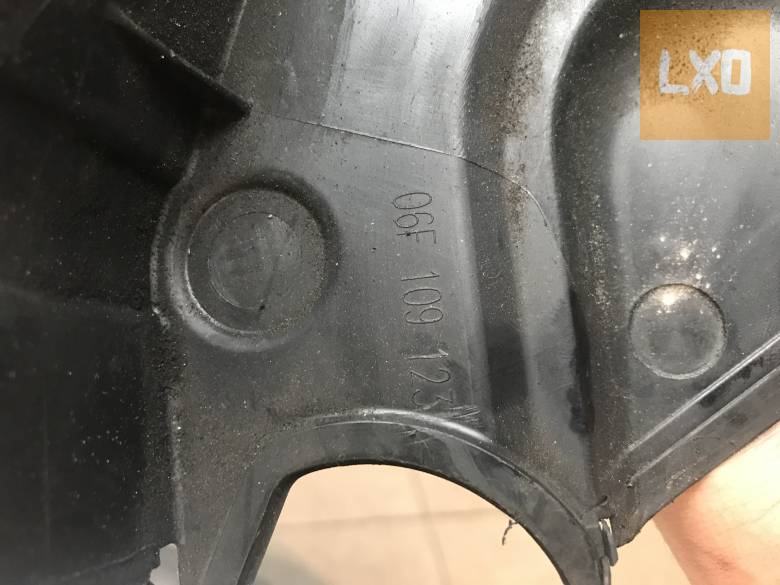 SKODA OCTAVIA II 2,0 TFSI BWA / vezérlés burkolat 06F 109 123 apróhirdetés