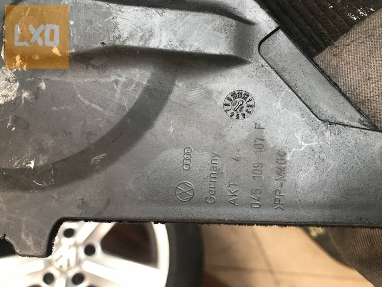 SKODA OCTAVIA I 1,9 PD - olajteknő 045 109 107 F apróhirdetés