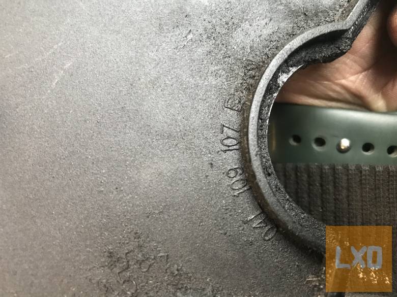 VW GOLF VII 1,6 CR CLH - vezérlés burkolat 04L 109 107 E apróhirdetés