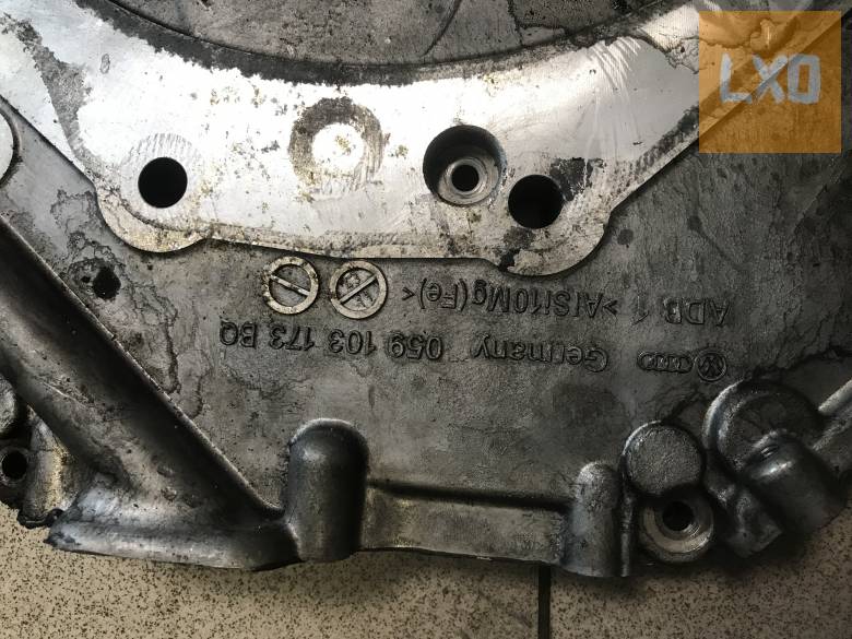 AUDI A4 B8 3,0 V6 TDI - vezérlés burkolat 059 103 173 BQ apróhirdetés