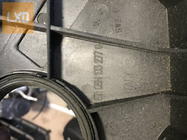 VW GOLF V 1,8 TSI CDA - vezérlés burkolat 06H 103 277 G apróhirdetés