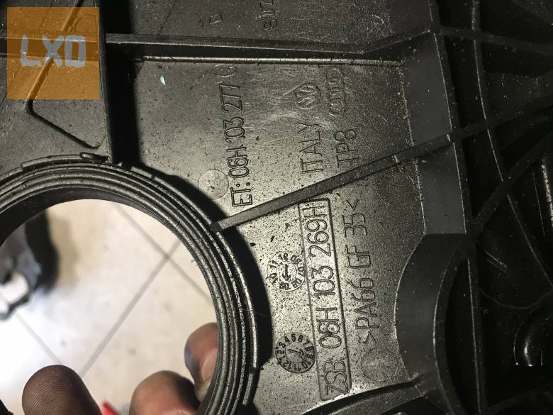 VW GOLF V 1,8 TSI - vezérlés burkolat 06H 103 277 C apróhirdetés