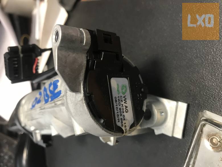 SKODA OCTAVIA II - gyújtáskapcsoló + kulcs apróhirdetés