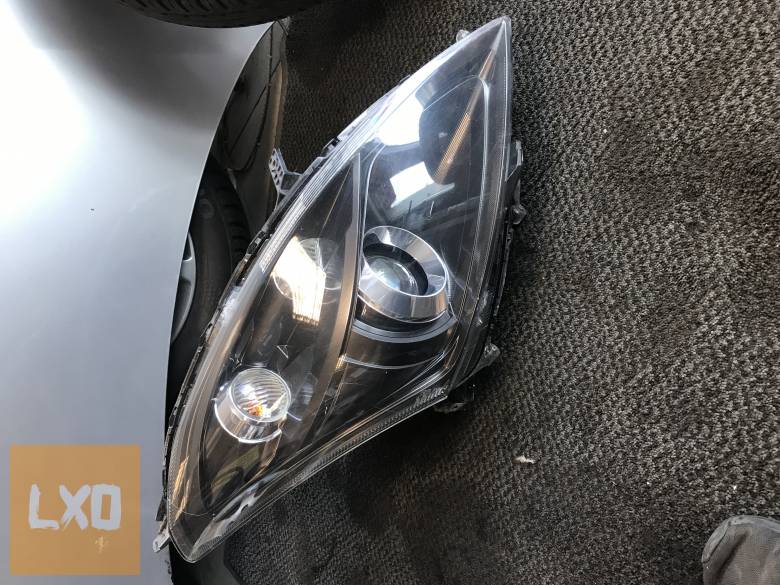 SUZUKI SWIFT VI - jobb első xenon fényszóró apróhirdetés