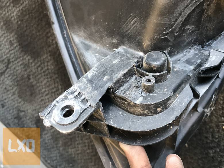 SUZUKI SWIFT VI - jobb első xenon fényszóró apróhirdetés