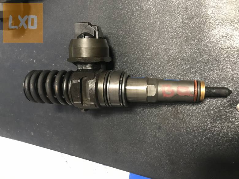 VW GOLF V _2,0 PD BMM  - PD elem 038 130 073 BQ apróhirdetés