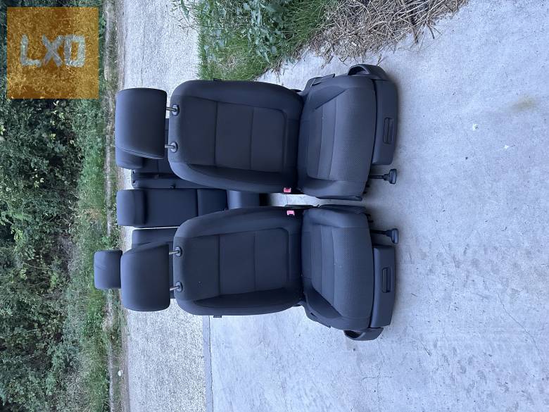 VW GOLF PLUS - ülés szett ( nem fűthető) apróhirdetés
