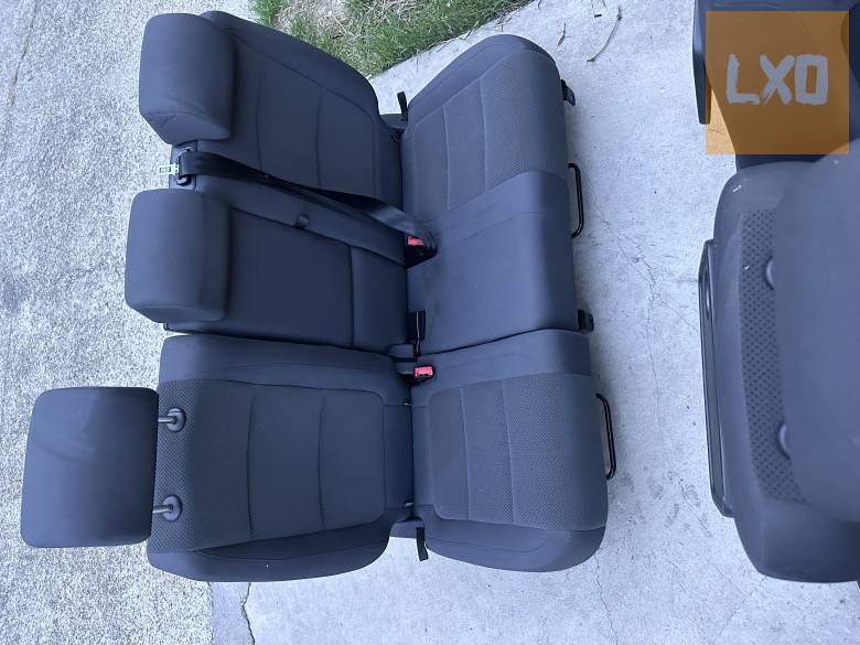 VW GOLF PLUS - ülés szett ( nem fűthető) apróhirdetés