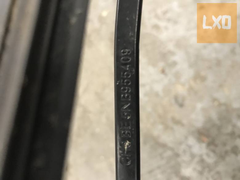 VW TIGUAN II - bal ablaktörlő kar 5NB 955 409 apróhirdetés