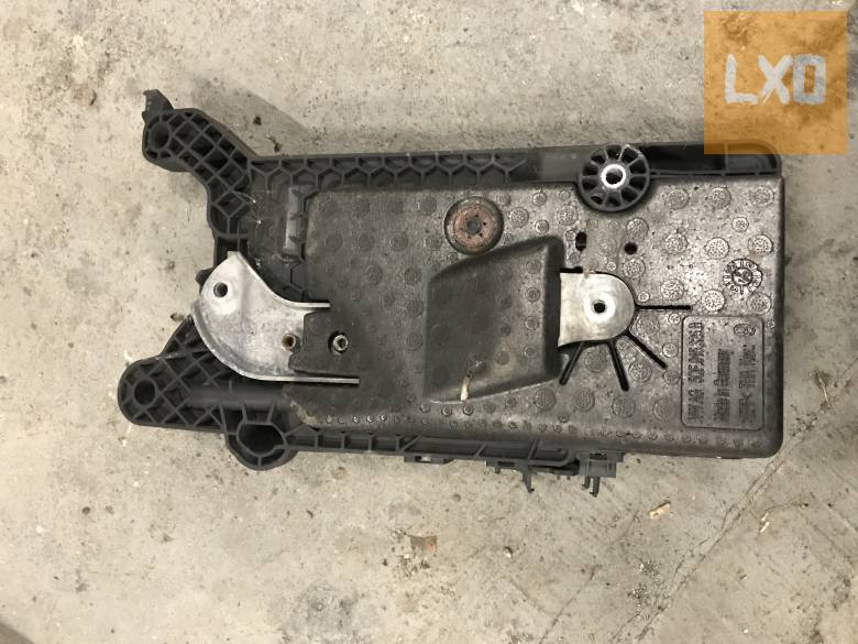 VW TIGUAN II 2,0 CR  - akkumulátor tálca 5QF 915 325 B apróhirdetés