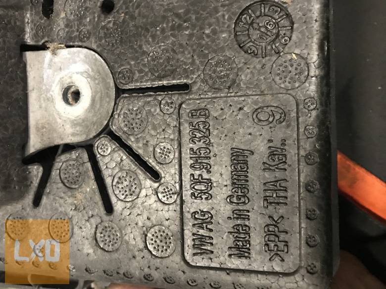 VW TIGUAN II 2,0 CR  - akkumulátor tálca 5QF 915 325 B apróhirdetés