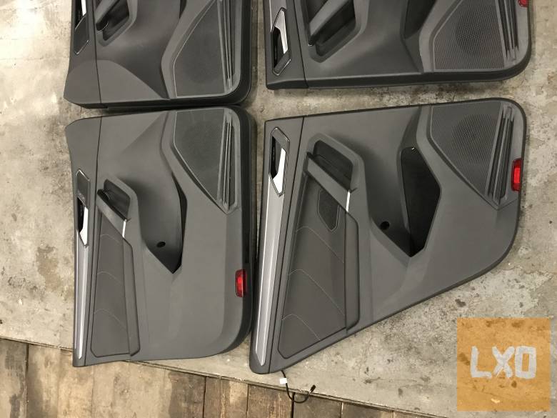 VW TIGUAN II 5NA R-Line - ajtókárpit szett apróhirdetés