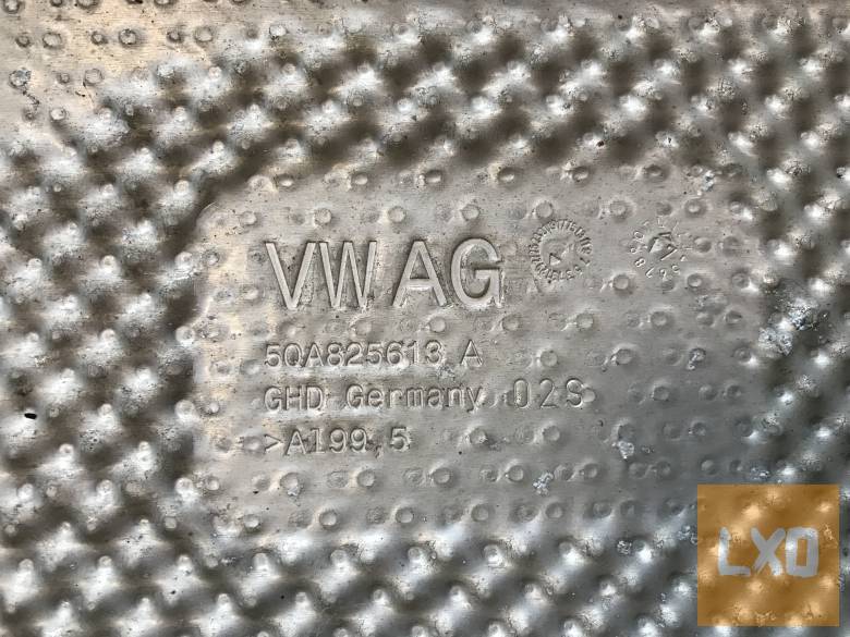 VW TIGUAN II  2,0 CR DFH - hővédő lemez 5QA 825 613 A apróhirdetés
