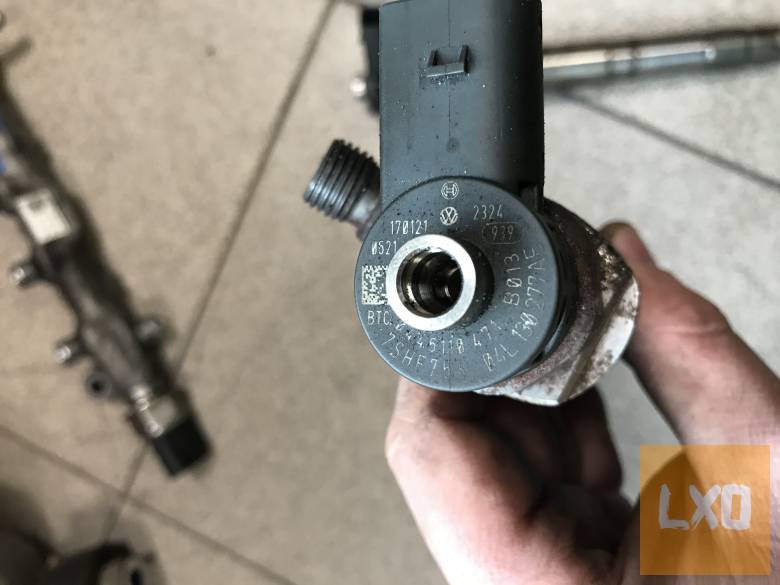 VW TIGUAN II 5NA 2,0 CR DFH - injektor szett 04L 130 277 AE apróhirdetés