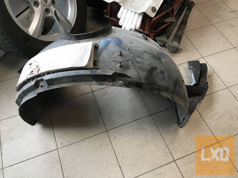 VW TIGUAN II 5NA - jobb első dobbetét 5NA 805 912 AD apróhirdetés