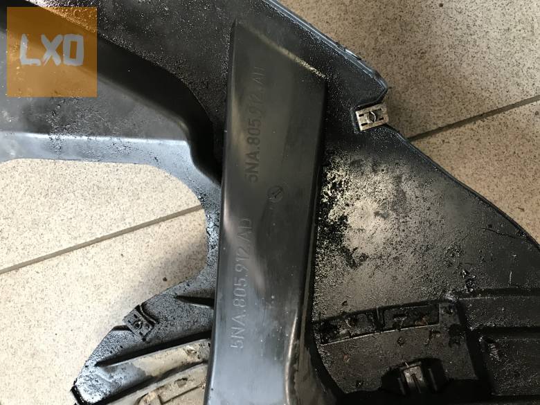 VW TIGUAN II 5NA - jobb első dobbetét 5NA 805 912 AD apróhirdetés