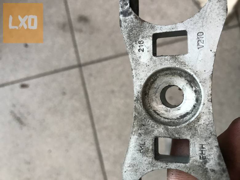 VW TIGUAN II 5NA  2,0 CR DFH - injektor lefogató 04L 216 apróhirdetés