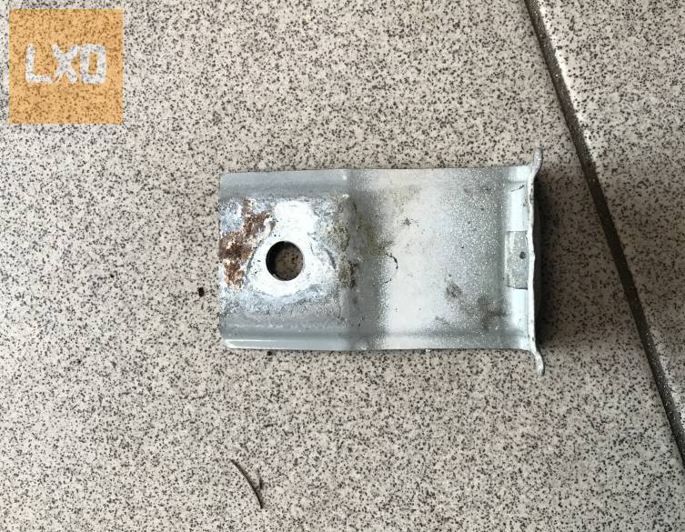 VW TIGUAN II 5NA   - sárvédő tartó 5NA 809 471 A apróhirdetés