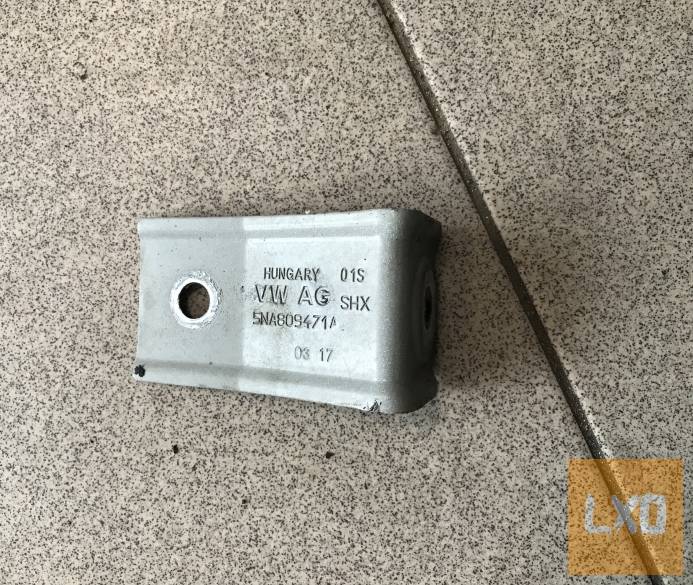 VW TIGUAN II 5NA   - sárvédő tartó 5NA 809 471 A apróhirdetés