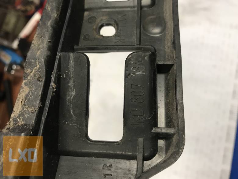 VW GOLF V - jobb első lökhárító tartó 1K0 807 184 apróhirdetés