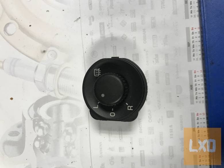 SKODA OCTAVIA II - tükör állító gomb apróhirdetés