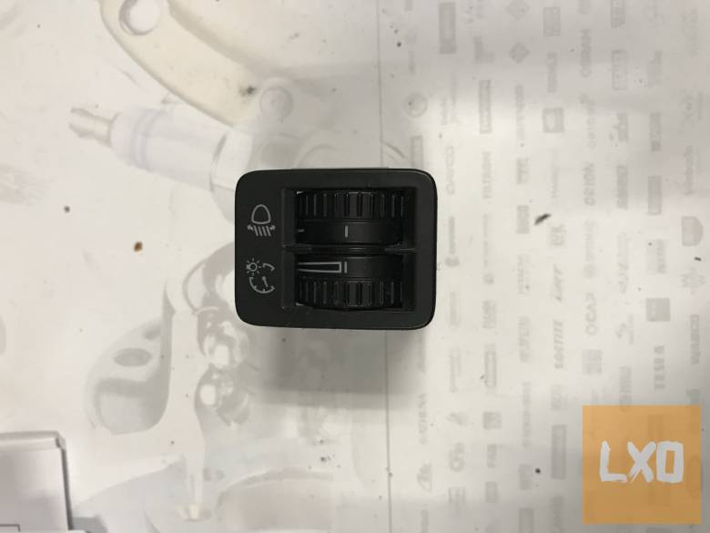 VW PASSAT B7 - fényszóró magasság állító 3AA 941 333 apróhirdetés