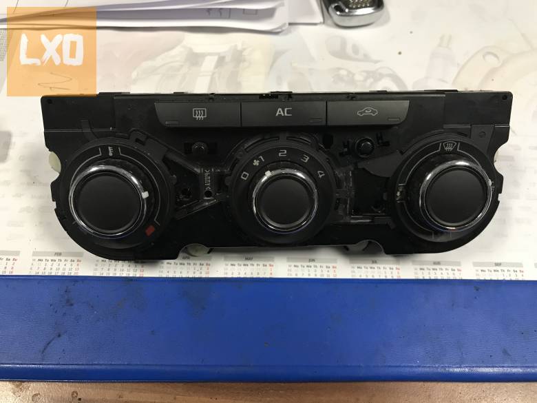 SKODA OCTAVIA II FL - klímavezérlő 3T0 820 074 R apróhirdetés