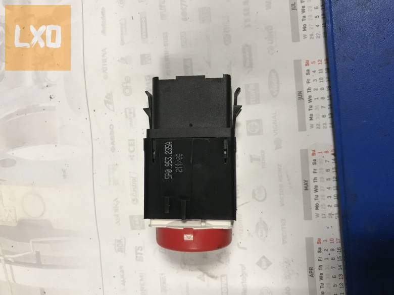 SEAT LEON 1P - elakadásjelző kapcsoló 5P0 953 235 A apróhirdetés