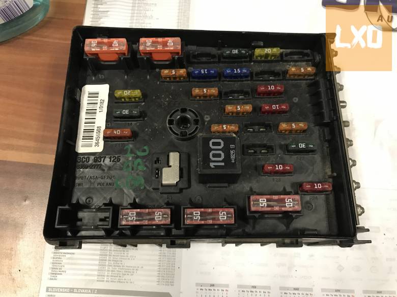 VW PASSAT CC 2,0 CR - biztosíték tábla 3C0 937 125 apróhirdetés