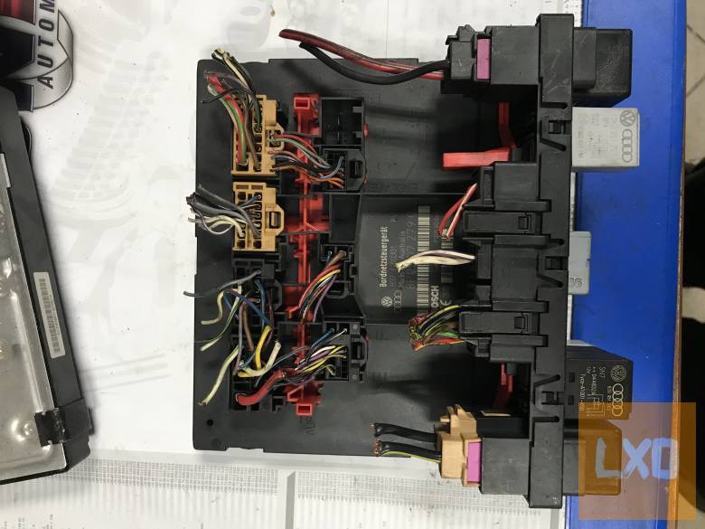 AUDI A3 8P - komfortmodul 3C0 937 049 J apróhirdetés