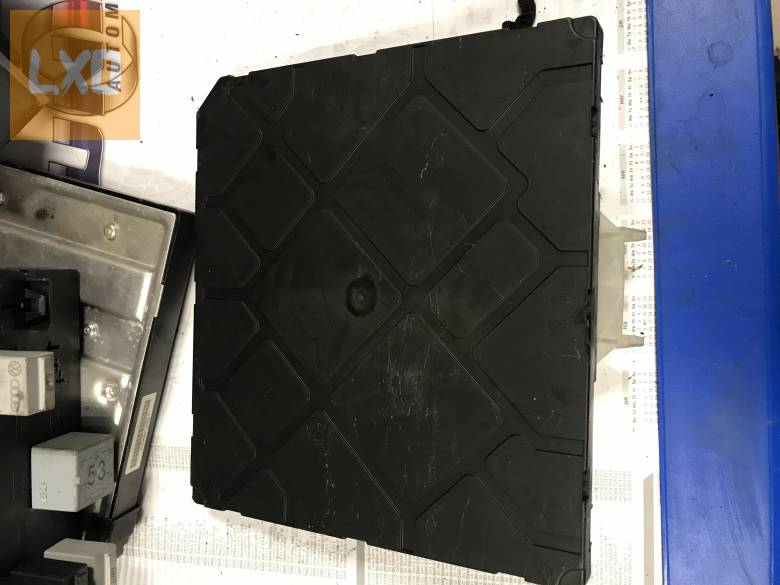 SKODA OCTAVIA III  - komfortmodul 5Q0 937 084 AG apróhirdetés