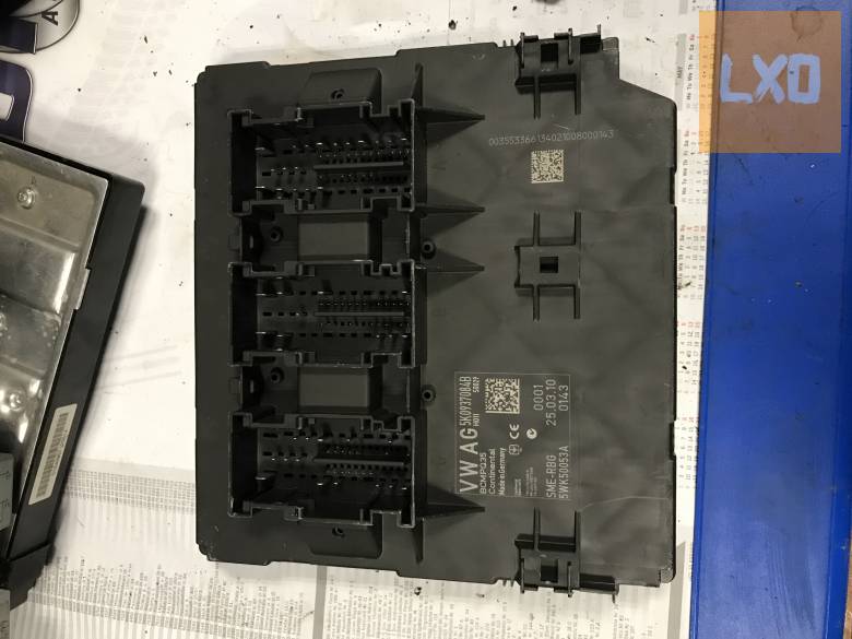 VW SCIROCCO  - komfortmodul 5K0 937 084 B apróhirdetés