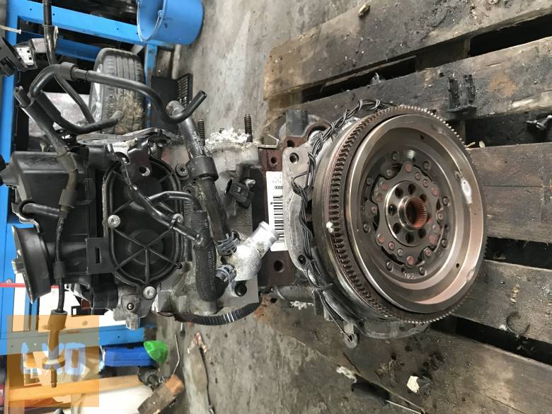 VW TIGUAN II 2,0 CR DFH 190LE fűzött blokk hengerfejjel apróhirdetés