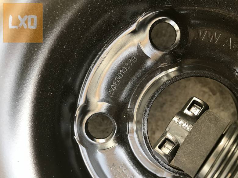 VW TIGUAN II mankókerék szett  5QF 601 027 B apróhirdetés