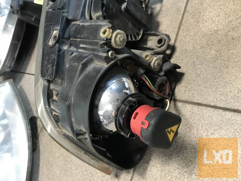 VW PASSAT B5.5 - bal Xenon fényszóró 3B7 941 015 M apróhirdetés