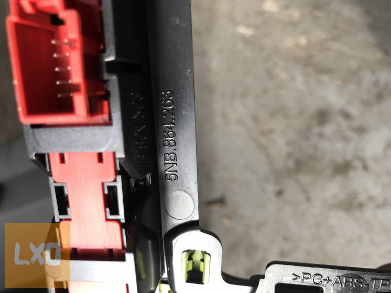 VW TIGUAN II 2,0 CR - vezérlő pult ( komplett) 5NB 864 263 apróhirdetés